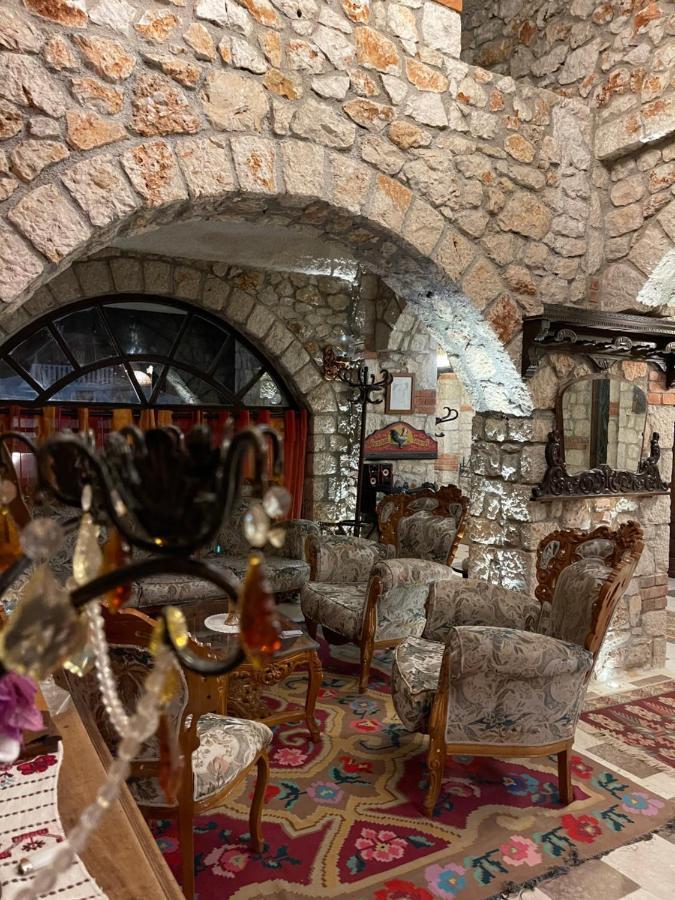 Dhërmi Solomon&Sons酒店 外观 照片